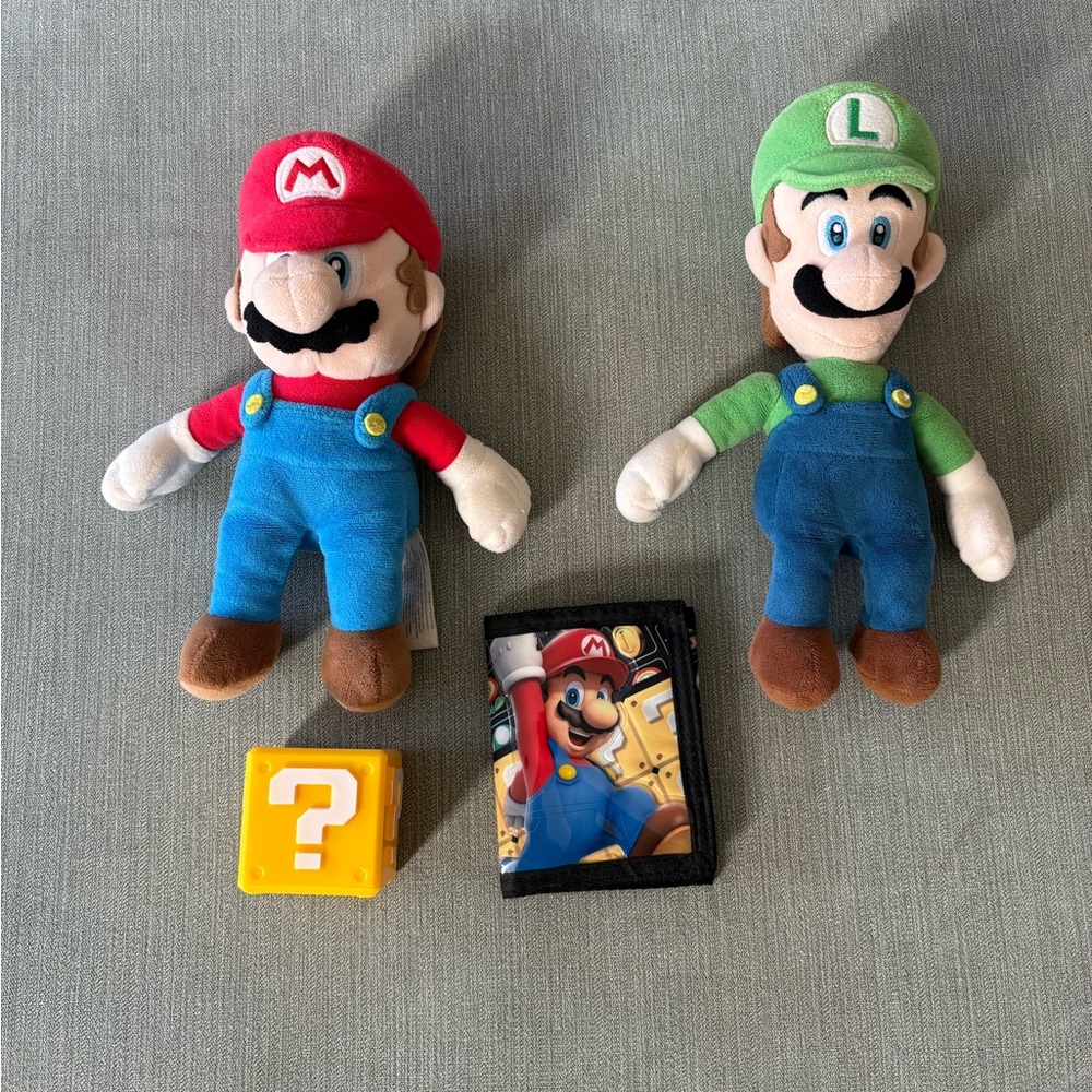 Nintendo Mario & Luigi Plush w/ Wallet &❓cube WALLET BRAND NEW Plushies LIKE NEW